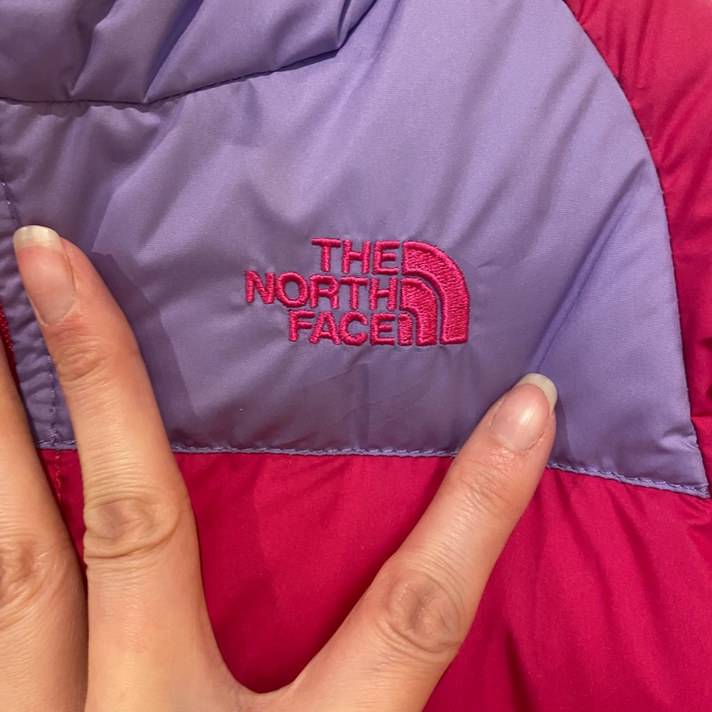 **SOLD on FB**  The North Face Infant Snowsuit size 3-6 mons - Picture 9 of 11